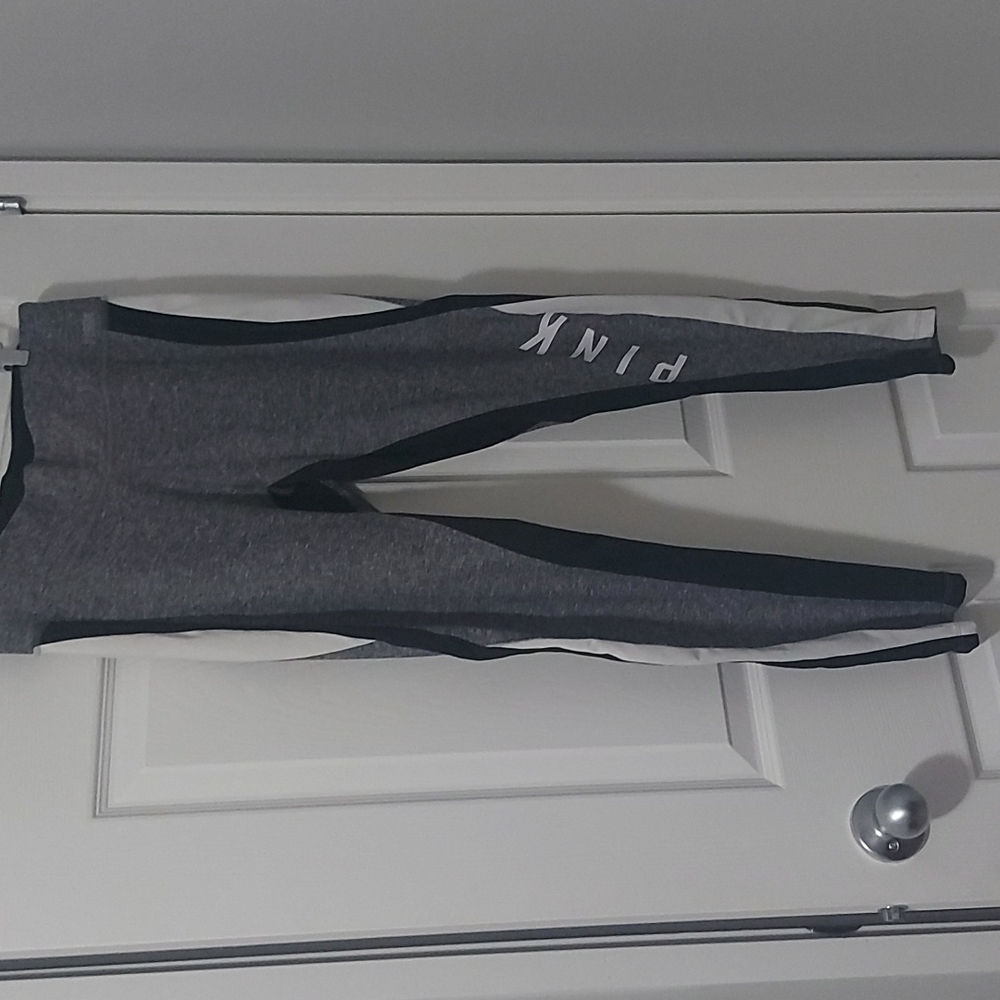 Victoria's Secret Pink leggings